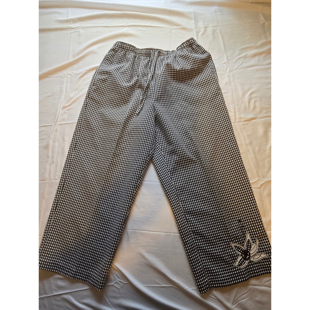 VTG Studio Works Black White Gingham Cropped Wide‎ Leg Pants w/ Flower Detail